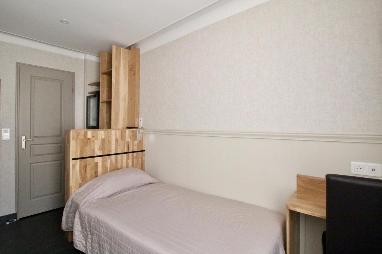 Hotel Des Pyrenees Париж Экстерьер фото